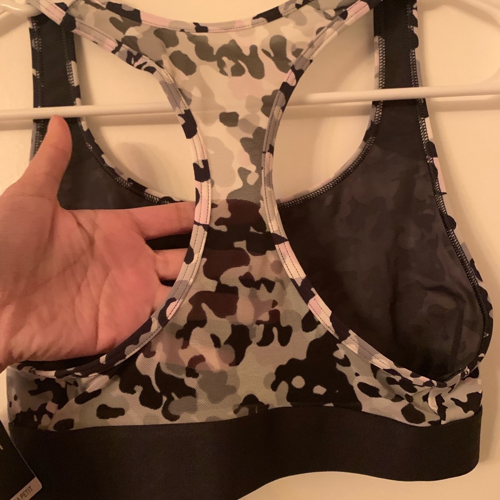 Sports Bra - Picture 2 of 4